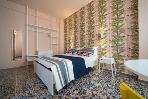 Boutique Rooms Carbonazzi 17 カリアリ エクステリア 写真