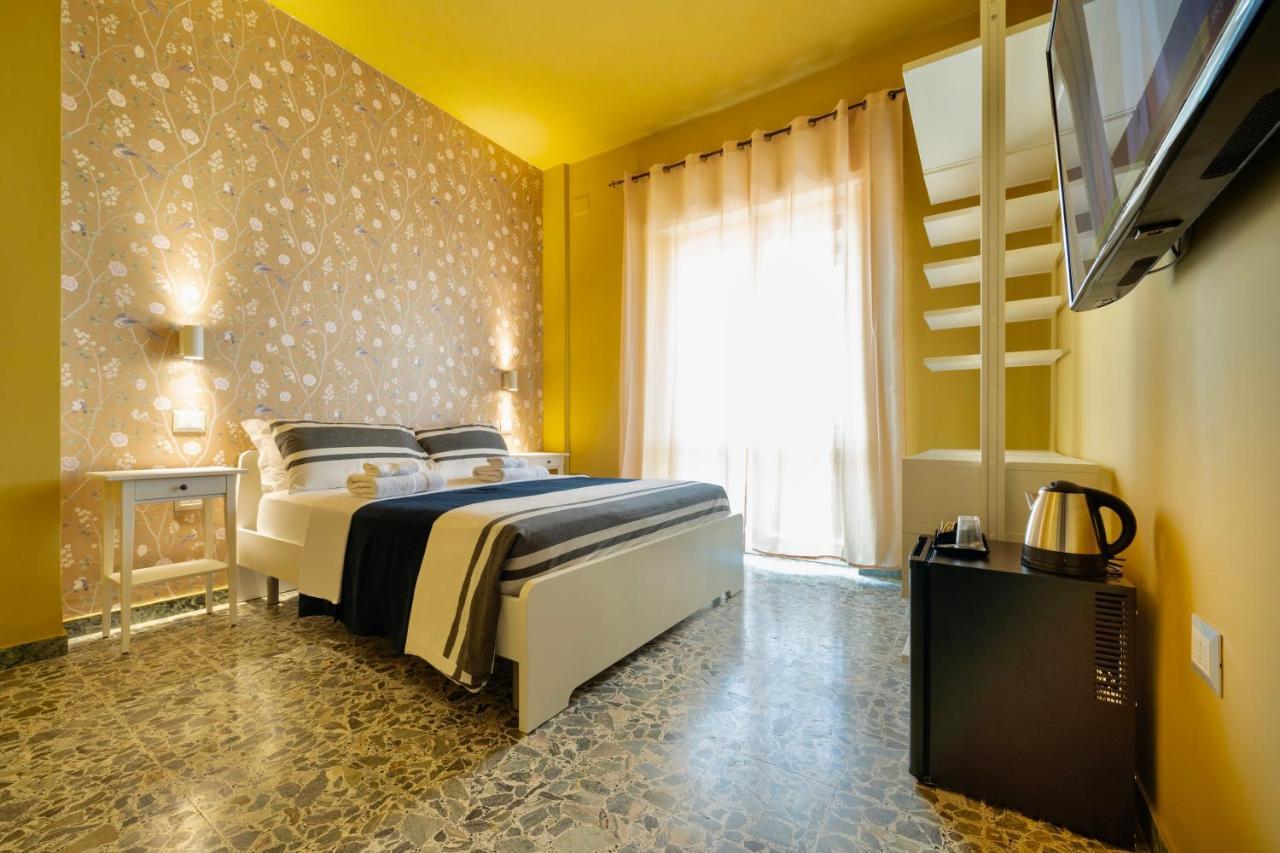 Boutique Rooms Carbonazzi 17 カリアリ エクステリア 写真